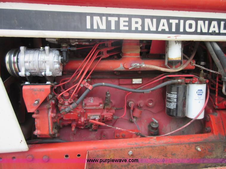 image for item I2017 1979 International 1586 tractor