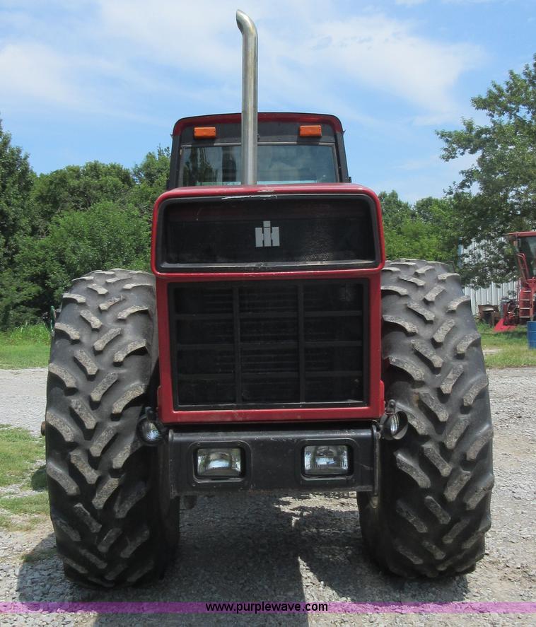 image for item I2018 1984 International 6788 (2+2) 4WD tractor