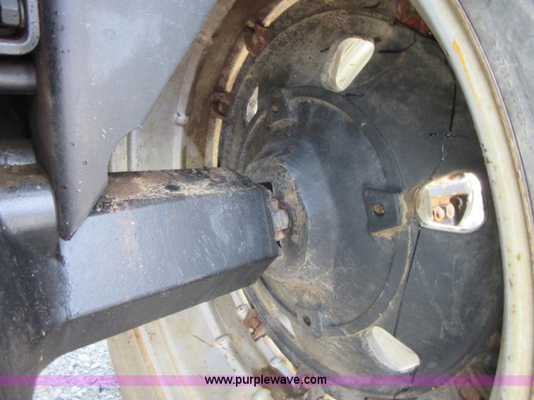 image for item I2018 1984 International 6788 (2+2) 4WD tractor