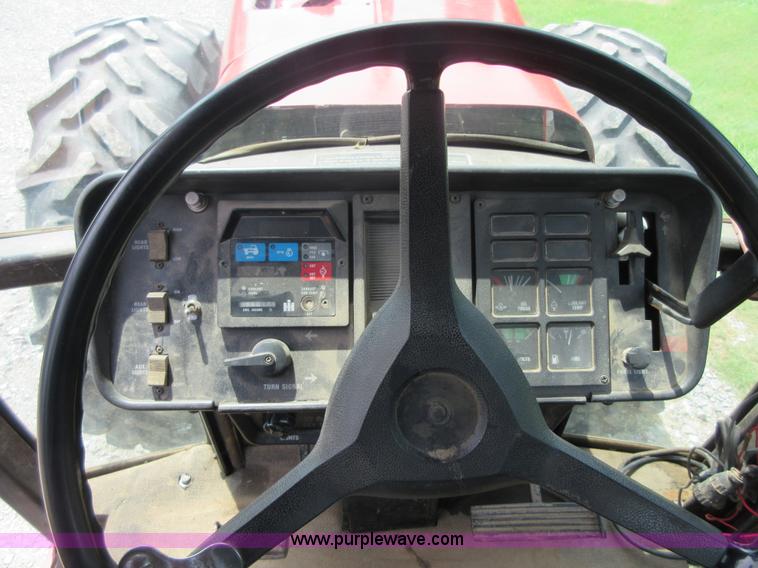 image for item I2018 1984 International 6788 (2+2) 4WD tractor