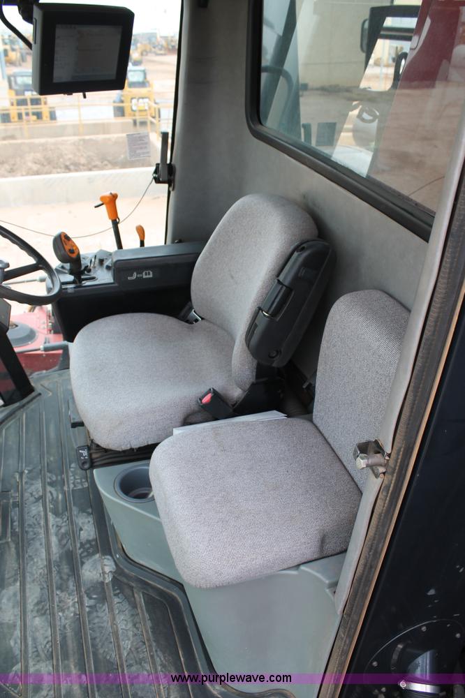 image for item J1459 2007 Case IH Module Express 625 cotton picker