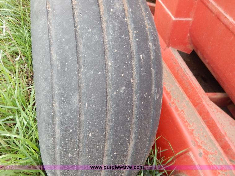 image for item J6449 New Holland 3114 manure spreader