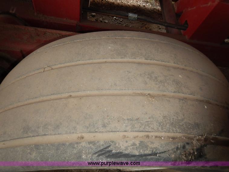 image for item J6449 New Holland 3114 manure spreader