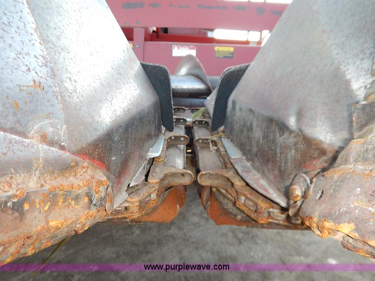 image for item J6450 International 963 corn head