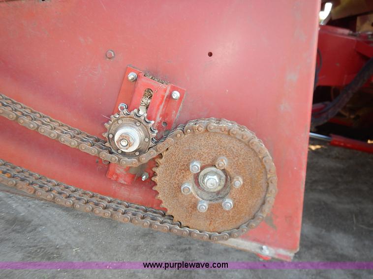 image for item J6450 International 963 corn head