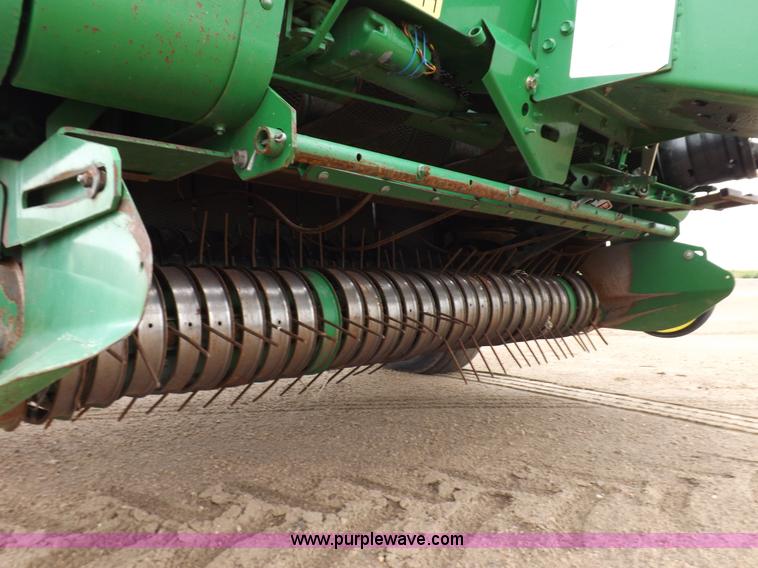 image for item J6869 2003 John Deere 567 Mega Wide round baler
