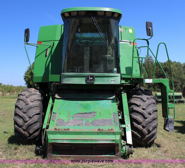 image for item K1067 1989 John Deere 9600 combine