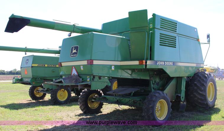 image for item K1067 1989 John Deere 9600 combine
