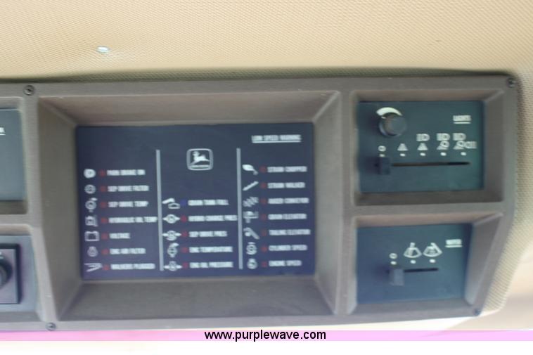 image for item K1067 1989 John Deere 9600 combine