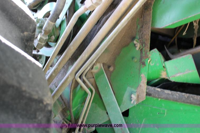 image for item K1067 1989 John Deere 9600 combine