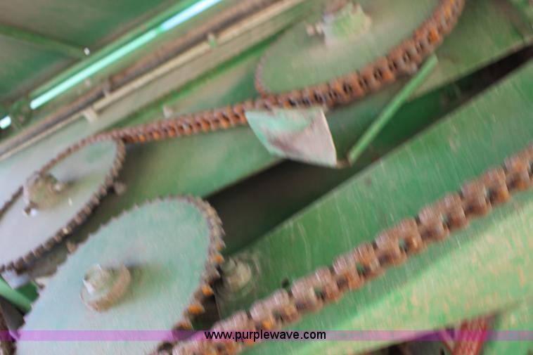 image for item K1067 1989 John Deere 9600 combine