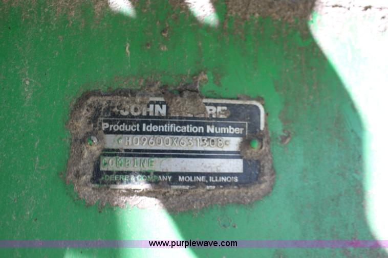 image for item K1067 1989 John Deere 9600 combine