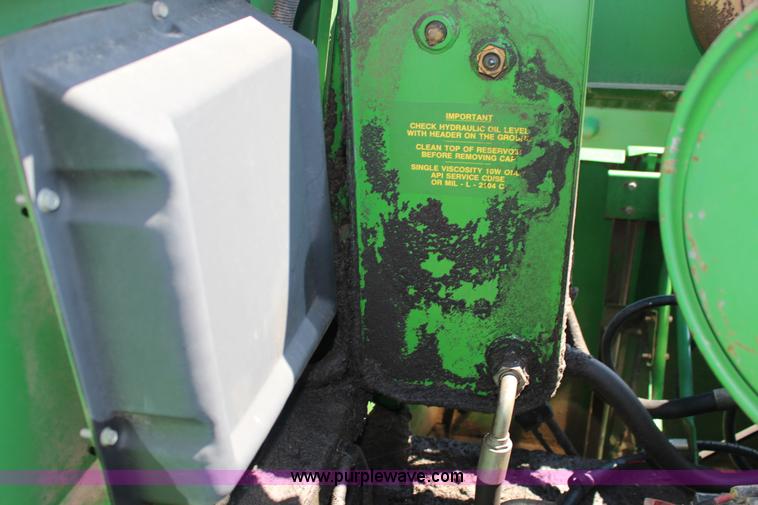 image for item K1067 1989 John Deere 9600 combine