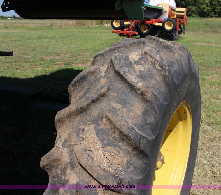 image for item K1067 1989 John Deere 9600 combine