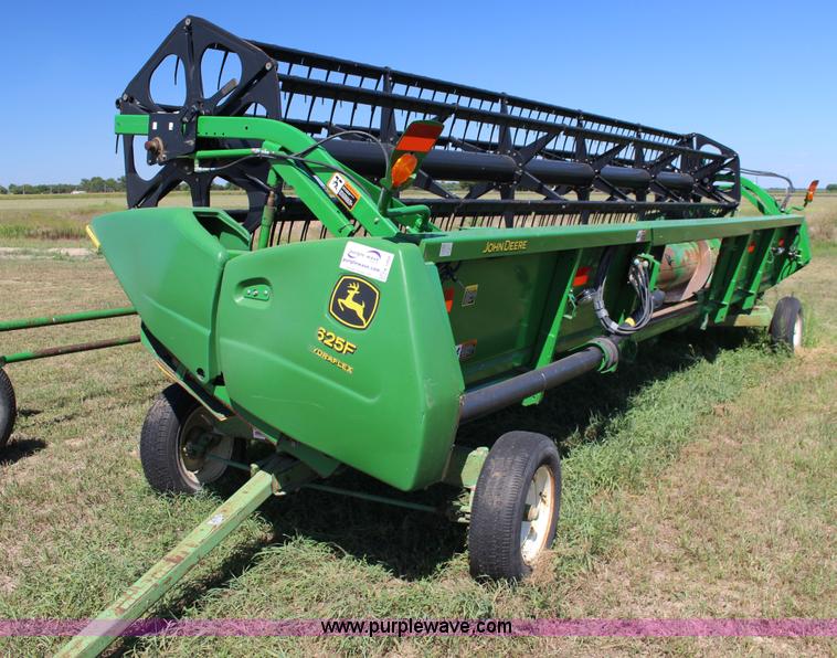 image for item K1068 2007 John Deere 625F flex head