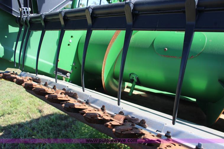 image for item K1068 2007 John Deere 625F flex head