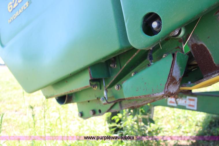 image for item K1068 2007 John Deere 625F flex head