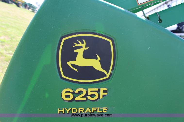 image for item K1068 2007 John Deere 625F flex head