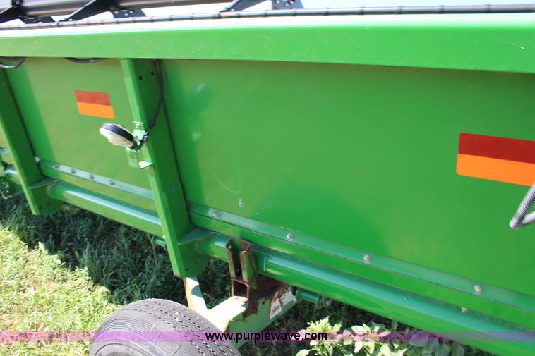 image for item K1068 2007 John Deere 625F flex head