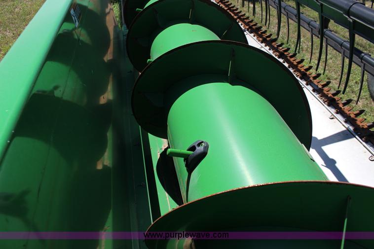 image for item K1068 2007 John Deere 625F flex head