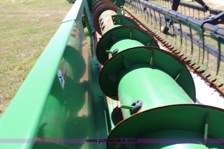 image for item K1068 2007 John Deere 625F flex head
