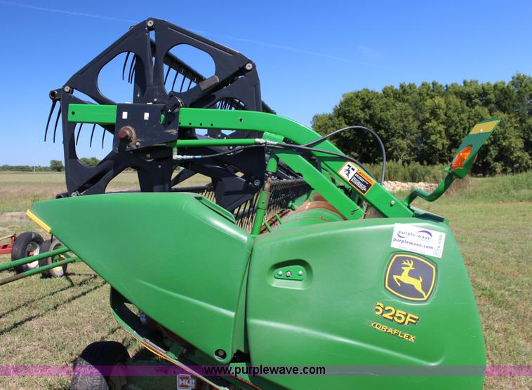 image for item K1068 2007 John Deere 625F flex head