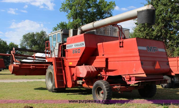 image for item K1077 1982 Massey-Ferguson 860 combine