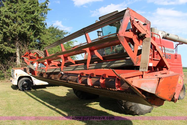 image for item K1077 1982 Massey-Ferguson 860 combine