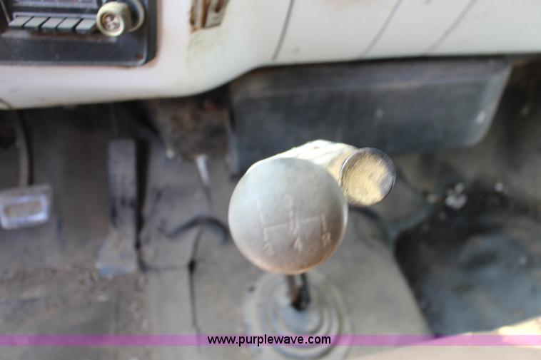 image for item K1078 1974 Chevrolet C60 grain truck