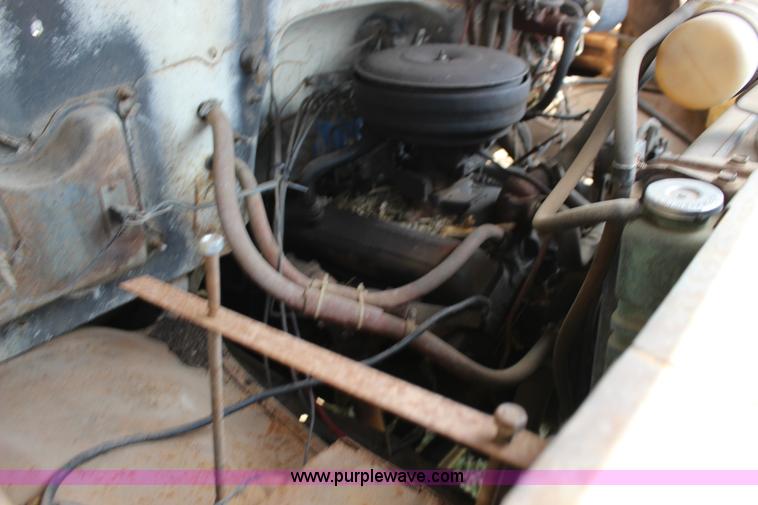 image for item K1078 1974 Chevrolet C60 grain truck