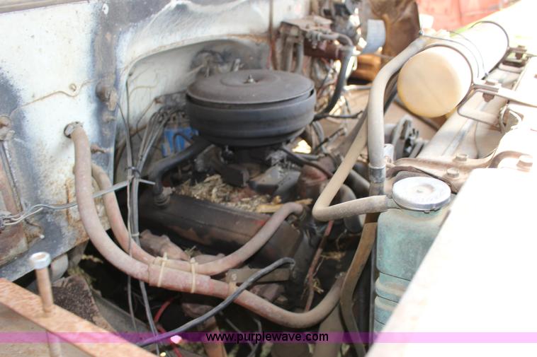 image for item K1078 1974 Chevrolet C60 grain truck