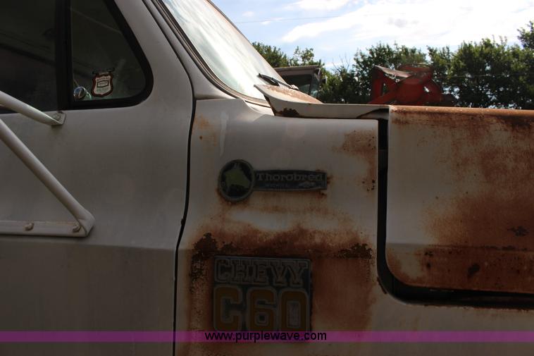 image for item K1078 1974 Chevrolet C60 grain truck