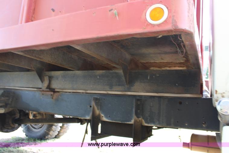 image for item K1078 1974 Chevrolet C60 grain truck