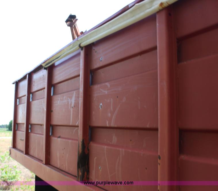 image for item K1078 1974 Chevrolet C60 grain truck