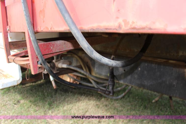 image for item K1078 1974 Chevrolet C60 grain truck