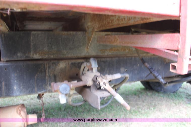 image for item K1078 1974 Chevrolet C60 grain truck