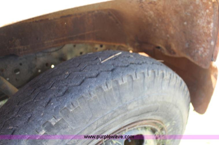 image for item K1078 1974 Chevrolet C60 grain truck