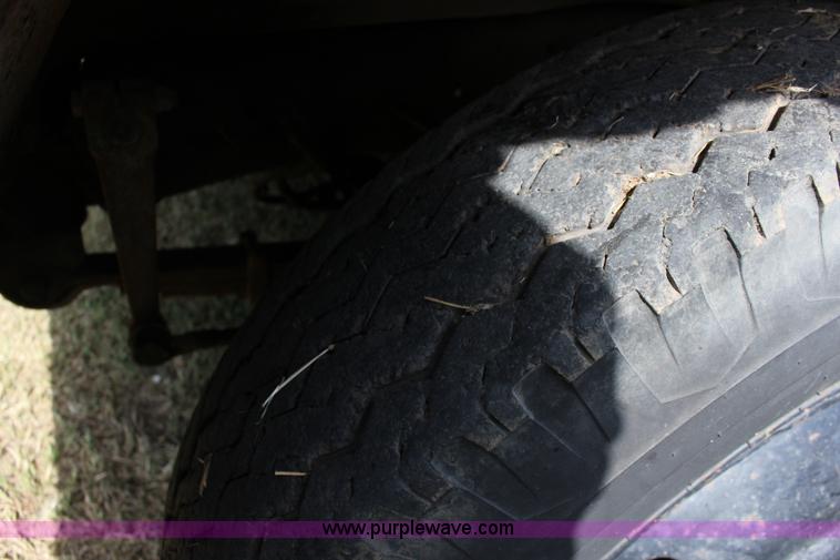 image for item K1078 1974 Chevrolet C60 grain truck