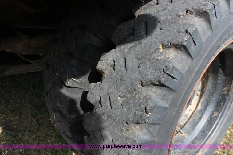 image for item K1078 1974 Chevrolet C60 grain truck