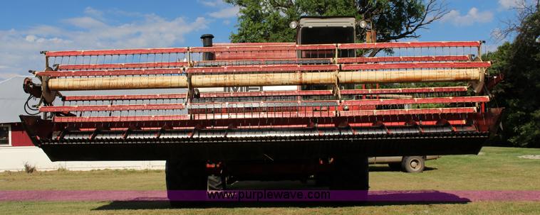 image for item K1079 1984 Massey-Ferguson 860 combine