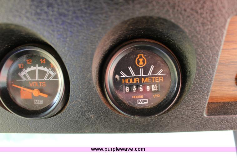 image for item K1079 1984 Massey-Ferguson 860 combine