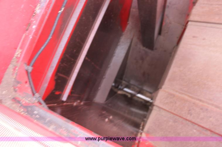 image for item K1079 1984 Massey-Ferguson 860 combine