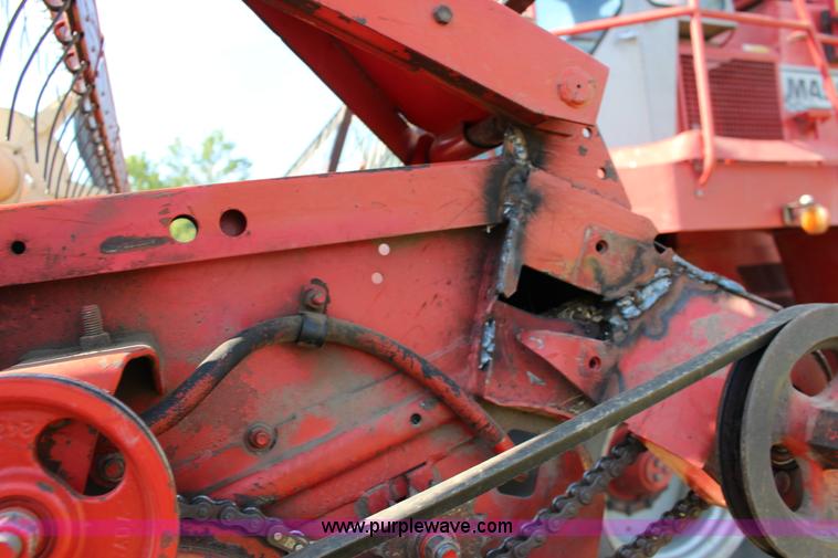 image for item K1079 1984 Massey-Ferguson 860 combine