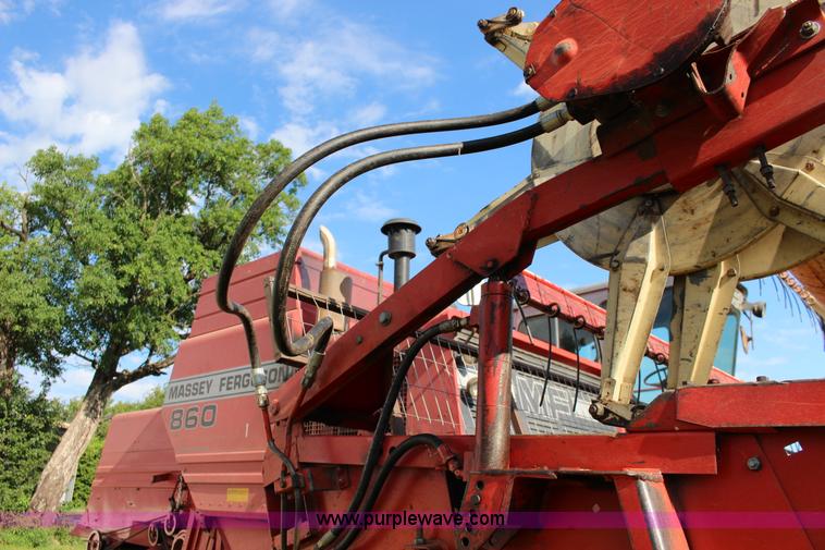 image for item K1079 1984 Massey-Ferguson 860 combine