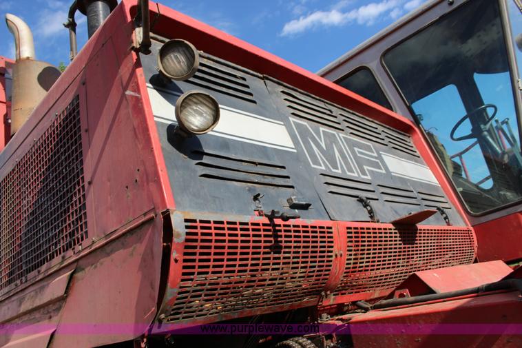 image for item K1079 1984 Massey-Ferguson 860 combine