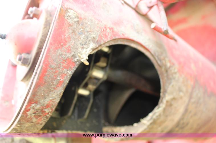 image for item K1079 1984 Massey-Ferguson 860 combine