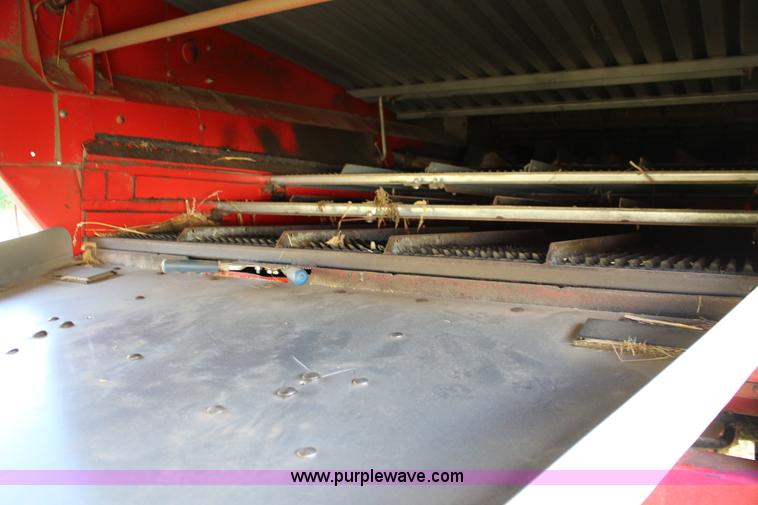 image for item K1079 1984 Massey-Ferguson 860 combine