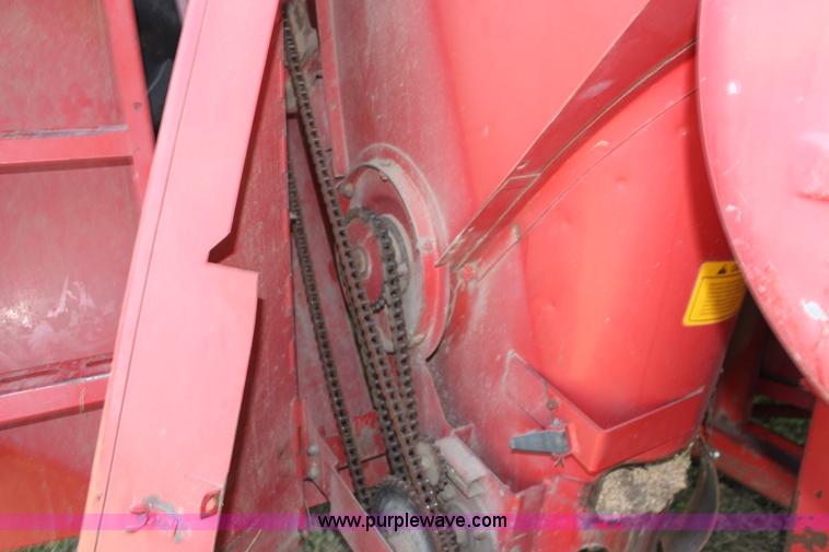image for item K1079 1984 Massey-Ferguson 860 combine