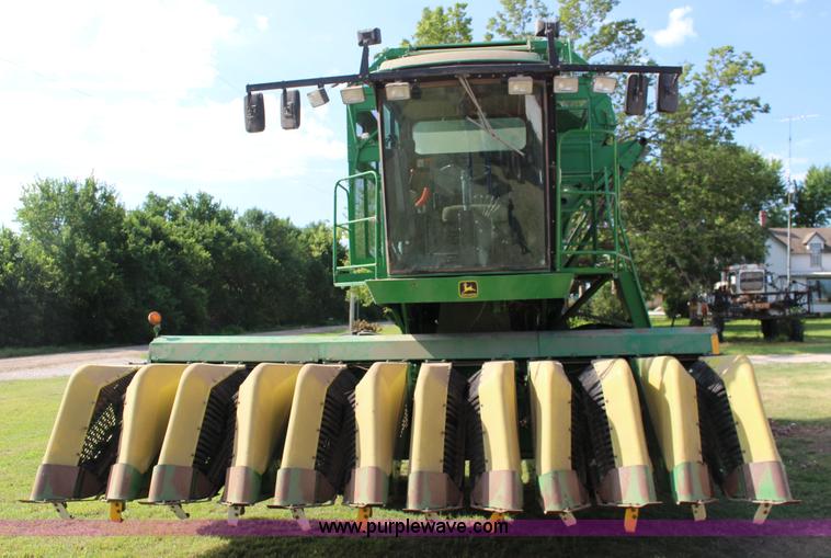 image for item K1080 1997 John Deere 7455 6R30 cotton stripper