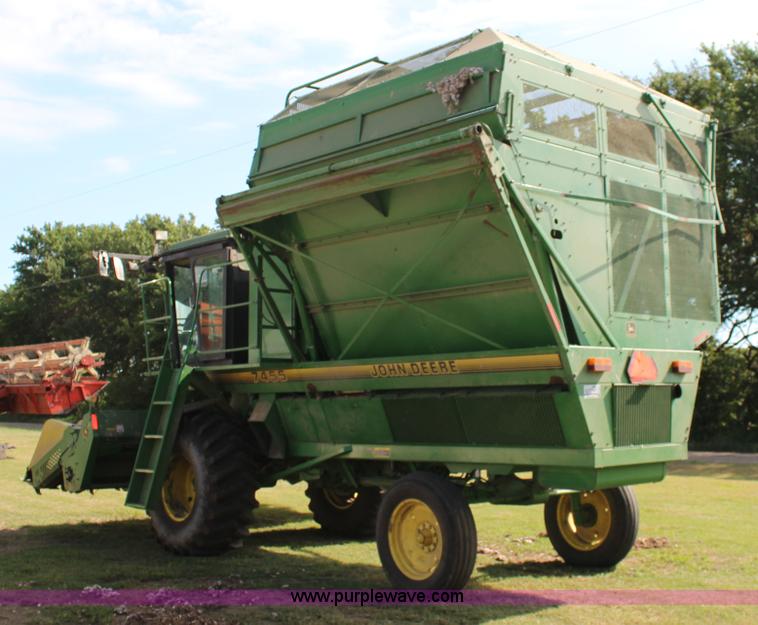 image for item K1080 1997 John Deere 7455 6R30 cotton stripper